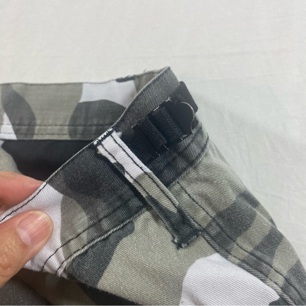 Men's Camouflage Cargo Pants large men’s - Picture 3 of 10
